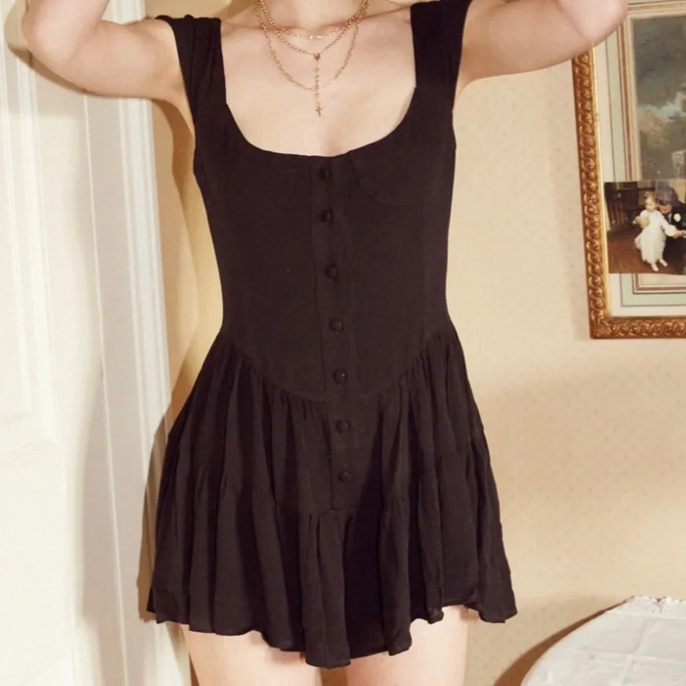 Vanessa Mooney, the Elizabeth romper dress - Picture 2 of 5